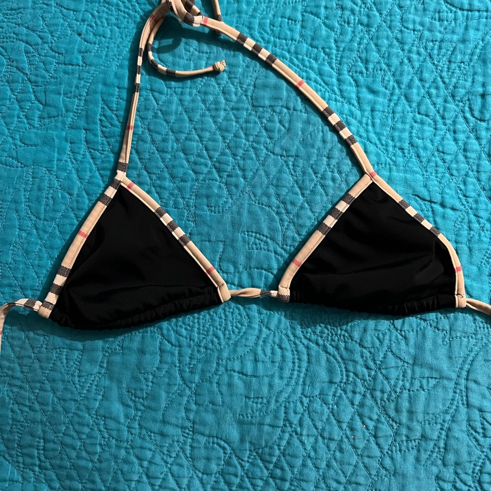 Burberry bikini top xs